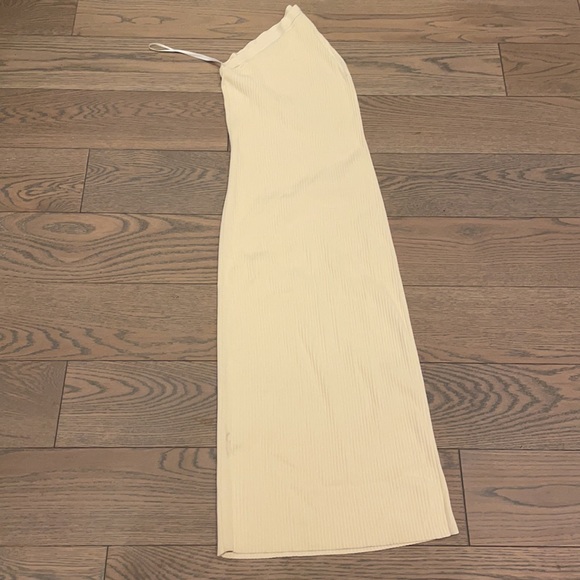 Theory - Ribbed One Shoulder Midi Dress - Picture 5 of 5